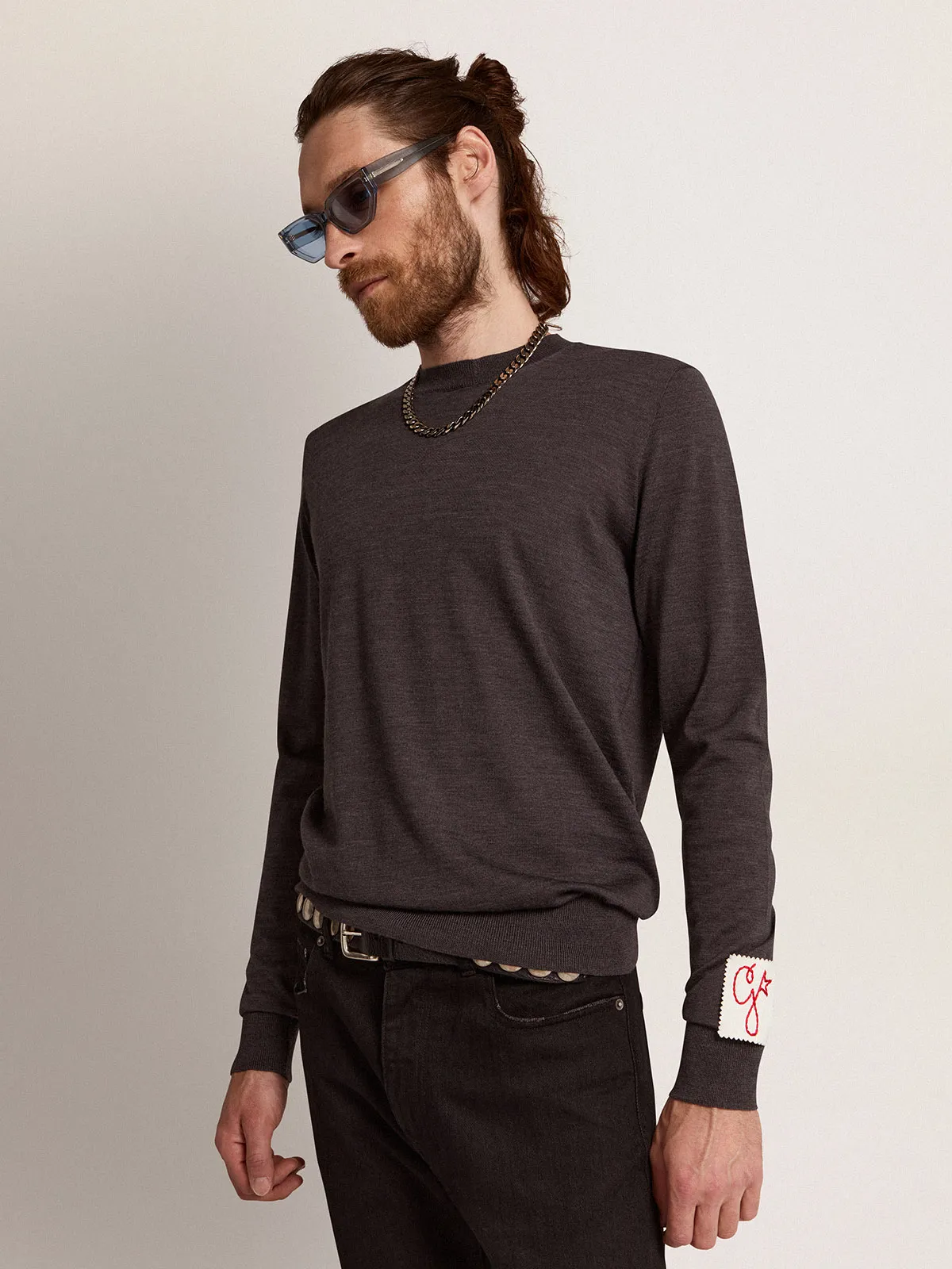 Men's round-neck sweater in dark gray mélange wool